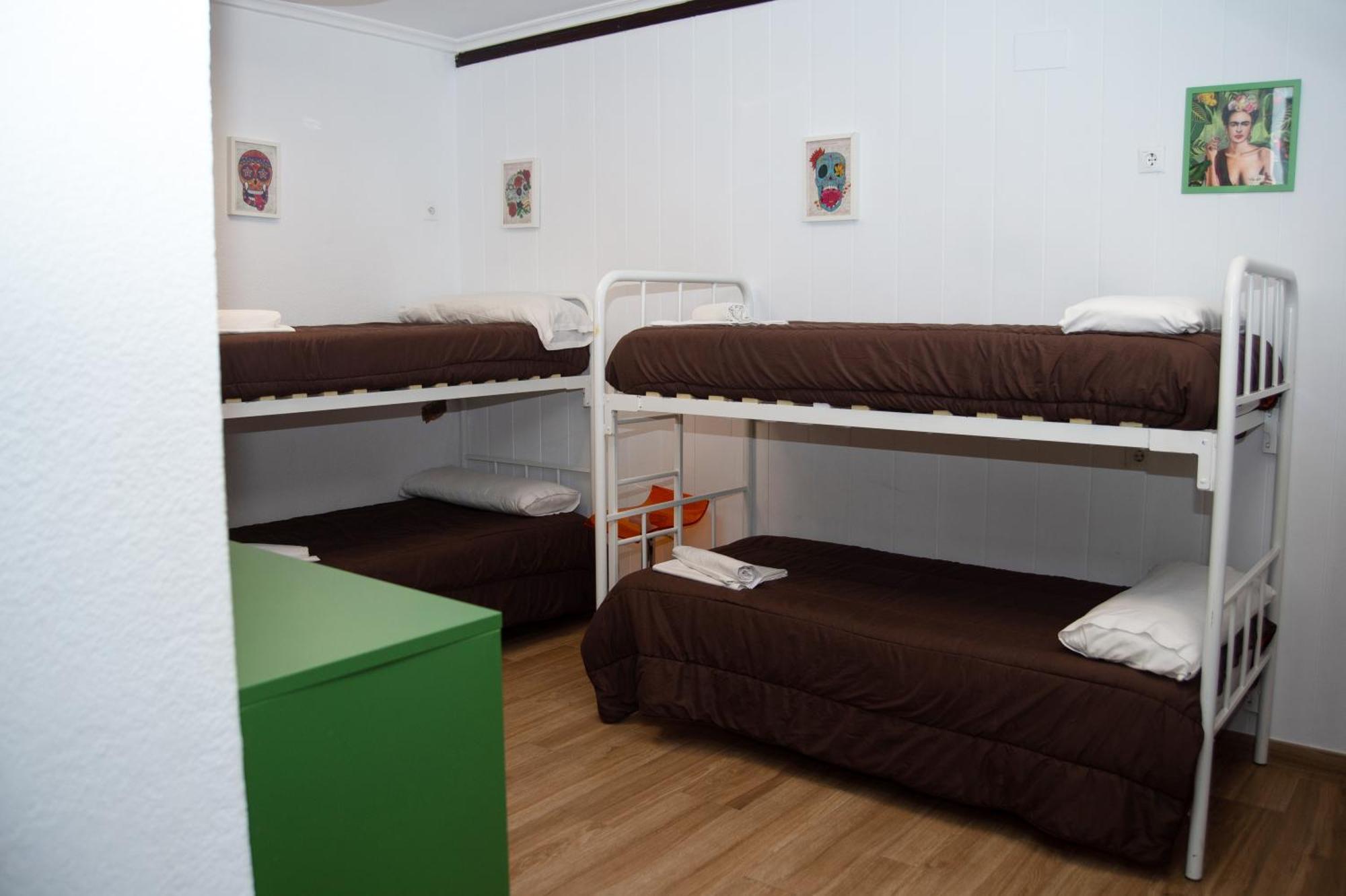 Bed and breakfast Backpacker Al-katre *
