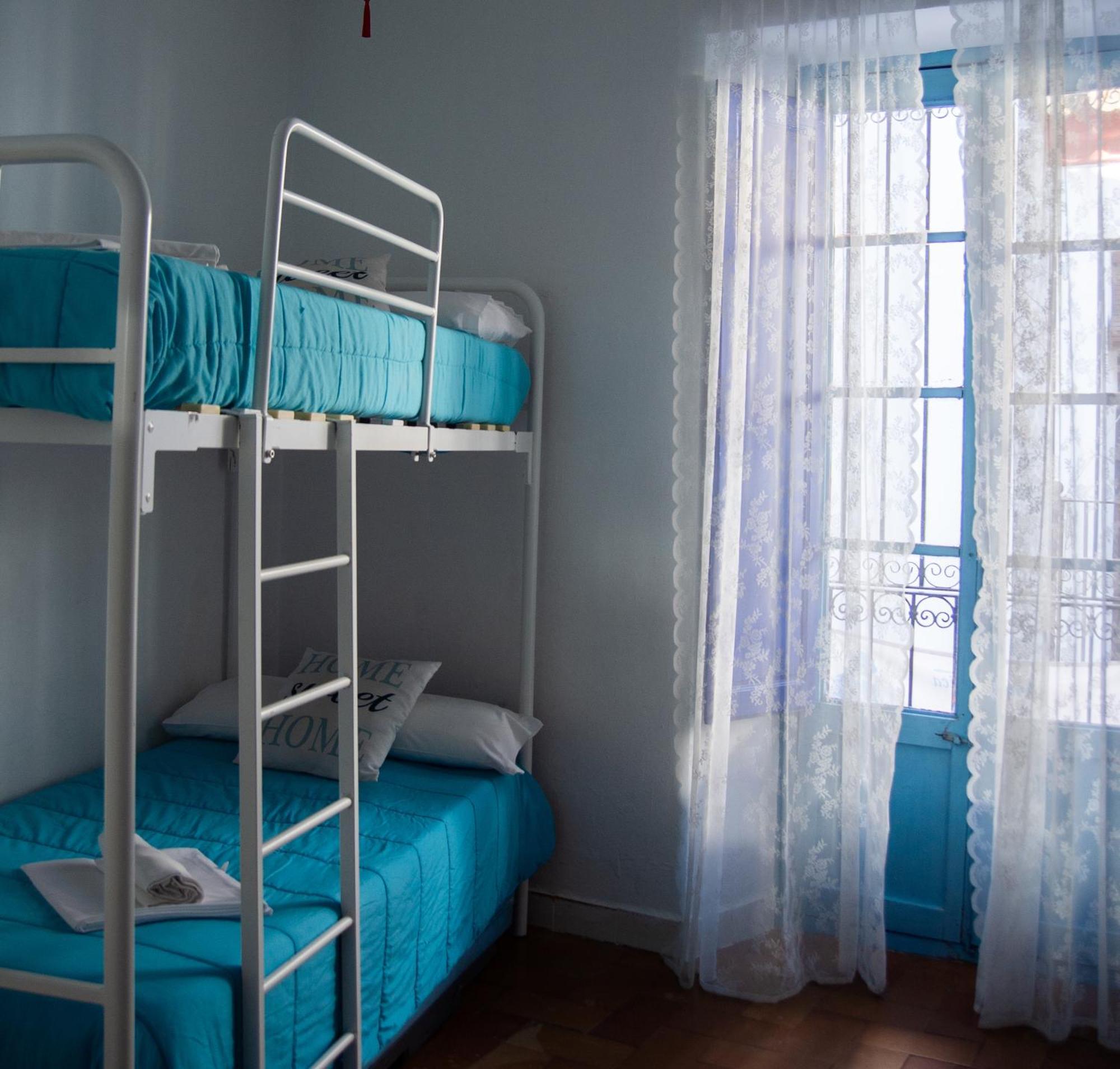 Backpacker Al-katre Bed and breakfast *